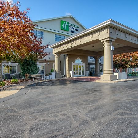 Holiday Inn Express Hotel & Suites Oshkosh - State Route 41 By Ihg Dış mekan fotoğraf
